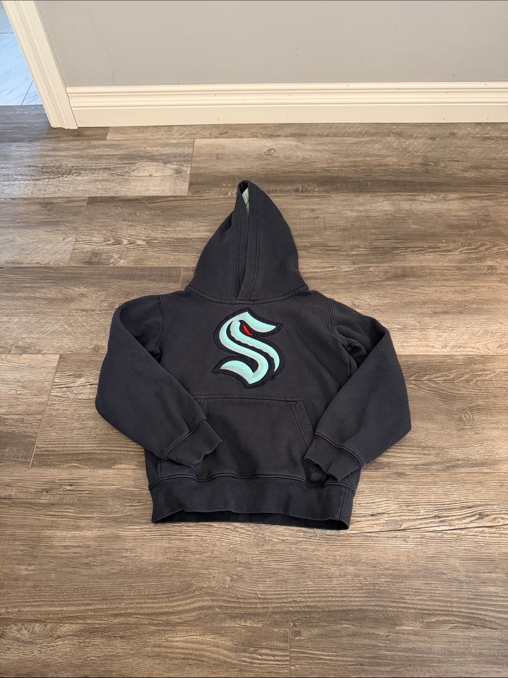 NHL Kids'‎ Seattle Kraken Black Hoodie with Teal Wave